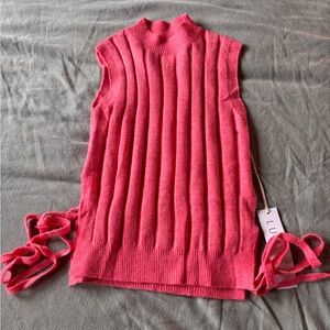 Sleeveless Pink Ribbed Knit Top